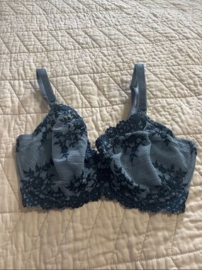 Wacoal Lace Underwire Bra in Dusty Blue EUC Size 34DD
